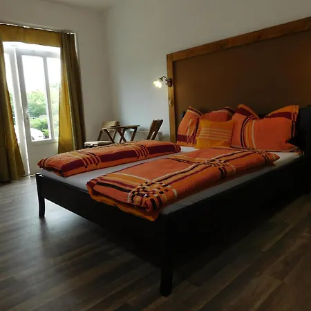Sunrise Apartmanhaz 2* Balatonfured