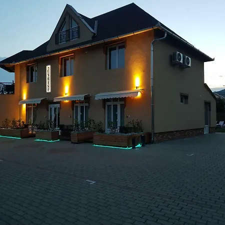Guest house Sunrise Apartmanhaz Balatonfured
